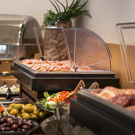 Hotel Manor Năvodari 외부 사진